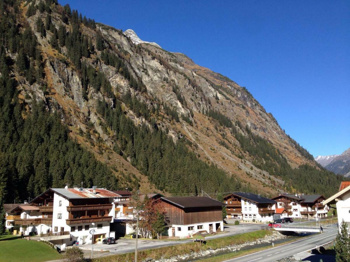 Appartements Dobler - S'Darhuam Sankt Leonhard im Pitztal Exterior photo